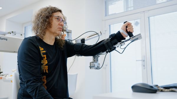 Robotická rehabilitácia v Nemocnici AGEL Bratislava (3)